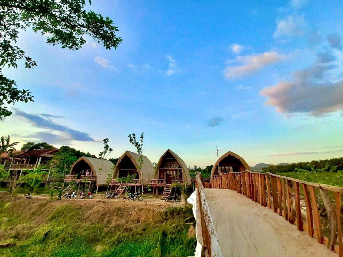 Rice Straw Green Lodge- Resort Quan Tom Экстерьер фото