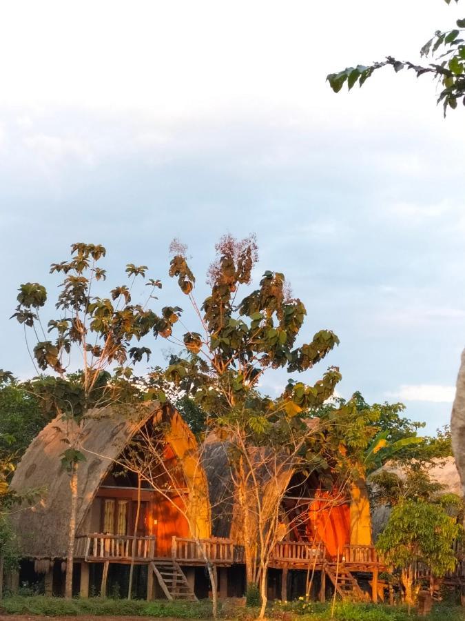 Rice Straw Green Lodge- Resort Quan Tom Экстерьер фото
